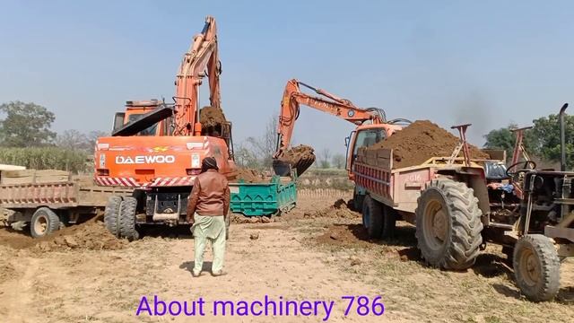 Doosan Excavator 140 and Daewoo Excavator 130 Solar both work great and very fast смотреть онлайн