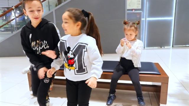 Первое СВИДАНИЕ Артура! Аминка УБЕЖАЛА из Дома! The First Date Artur! Aminka Escaped From The House