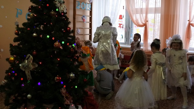 Мокрое - Новый год ч3 смотреть онлайн