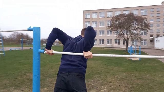 Как сделать КРАБИКА на Турнике ? 2 ВИДА смотреть онлайн