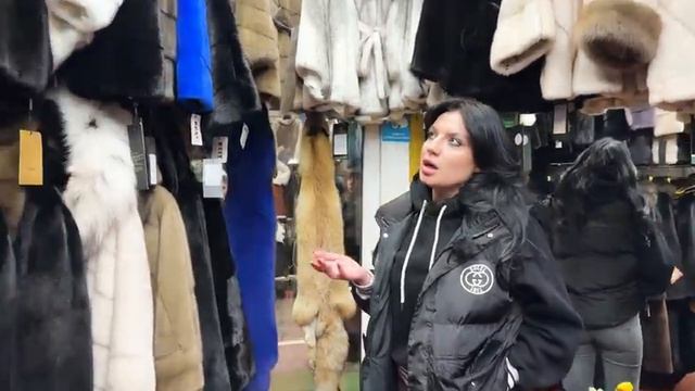 СЕНСАЦИЯ 🔥 ЭКСКУРСИЯ по рынку САДОВОД! Где купить одежду и обувь ДЕШЕВО‼️ в Москве смотреть онлайн