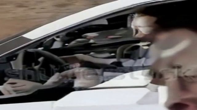 [AI] Elon musk eating tesla смотреть онлайн