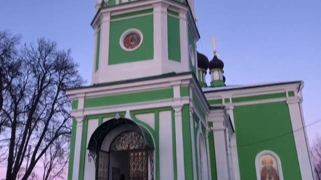 пошли в храм