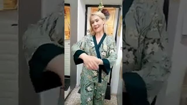 Сделайте свой домашний образ женственным и изящным смотреть онлайн