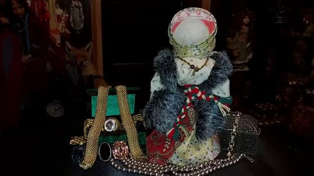 КУПЧИХА ПОМОЩНИЦА В ТОРГОВЫХ ДЕЛАХ ДЛЯ ВСЕХ смотреть онлайн