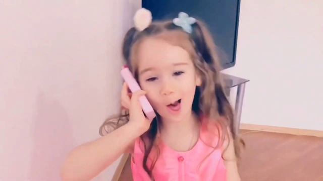 Miss Polly Had a Dolly by Mary and Deni | Мари и Дэни - У мисс Полли была Долли смотреть онлайн