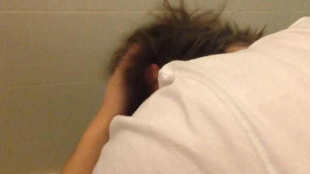 КАК БЫСТРО ПОМЫТЬ ВОЛОСЫ — БЕЛАЯ ГЛИНА ДЛЯ ВОЛОС ✔ Смотри и учись! смотреть онлайн