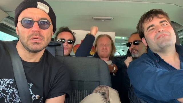 Me ne frego di Achille Lauro in salsa Rimbamband смотреть онлайн