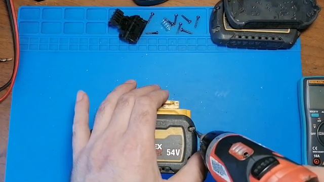 Ремонт аккумуляторов Dewalt Flex volt 18v- 54v смотреть онлайн