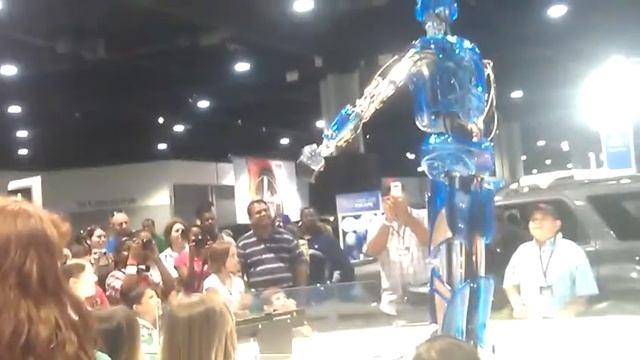 2012 Atlanta Auto Show Ford Robot смотреть онлайн
