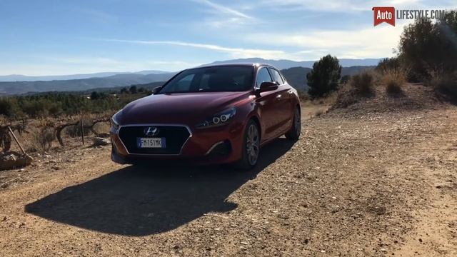 Essai : Hyundai i30 Fastback 1,4 T-GDI 140 ch par Auto-Lifestyle.com смотреть онлайн