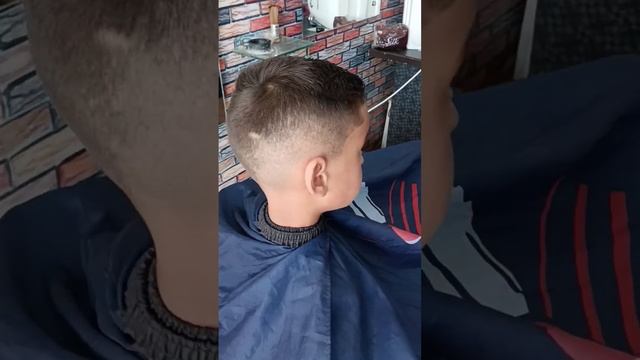 #haircut #hairtutorial #hairstyle #hairgrowth #littel boy haircut #fadehaircut #hairart смотреть онлайн