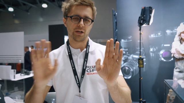 Fujifilm GFX 50s and GFX 100 megapixel first look Photoforum 2019 смотреть онлайн
