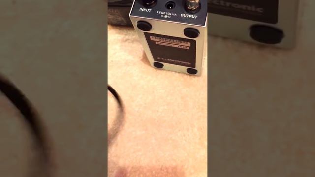 HOW TO CONNECT A DISTORTION PEDAL TO YOUR GUITAR AND AMP. смотреть онлайн
