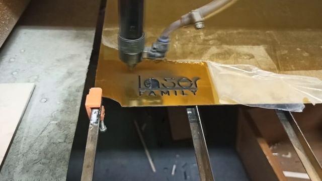 Гравировка на зеркальном двухслойном пластике для гравирования смотреть онлайн