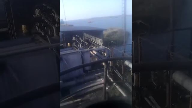 Корабли уходят в море . смотреть онлайн