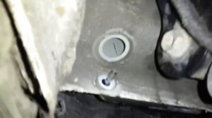 Как снять задний бампер Volkswagen Caddy