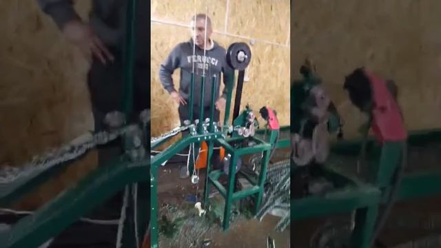 Автоматическая линия производства искуственной хвои. Видео работы линии у заказчика. смотреть онлайн