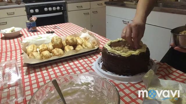 VLOG*Торты*Готовка и украшение Медовиков ко Дню Рождения смотреть онлайн