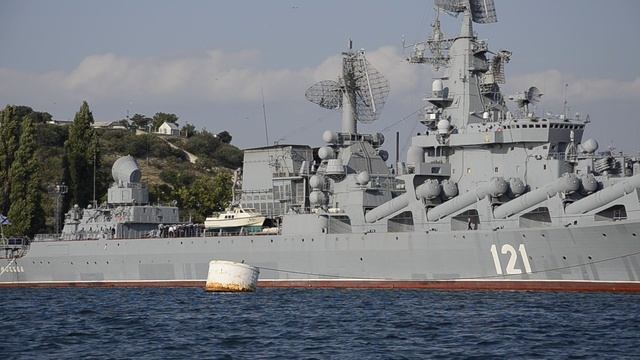 Ракетный крейсер "Москва" смотреть онлайн
