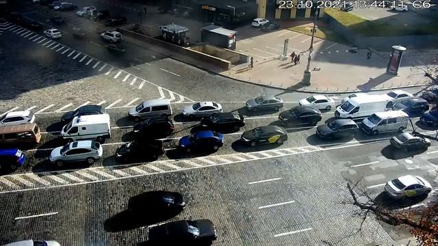 Веб-камера Киев Европейская площадь + Майдан 2021 10 23