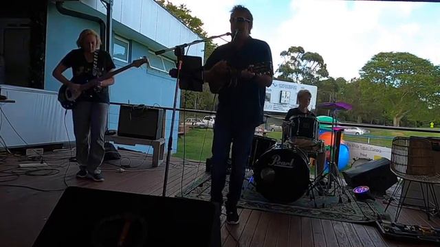 Grant, Mel and Luke Tugun Leagues open mic 10/01/2021 смотреть онлайн