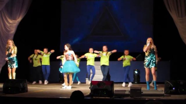 мама с сыном спели и вышла ггруппа смотреть онлайн