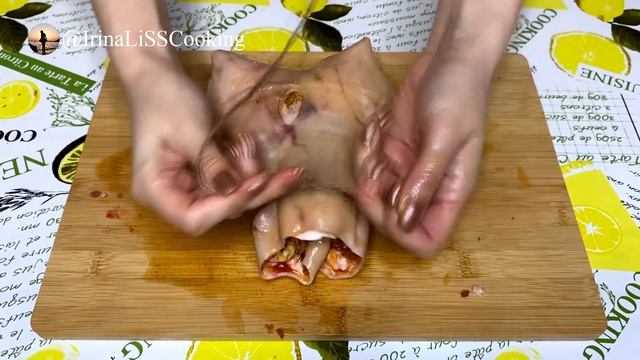 Получается дешевле колбасы! Натуральный рулет из рульки в духовке (Простой и быстрый рецепт) смотреть онлайн