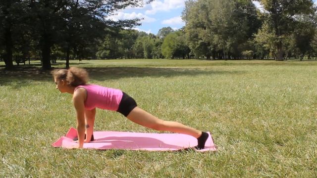 Как сесть в ЛОТОС? #YOGA │ Julia Mîrza смотреть онлайн