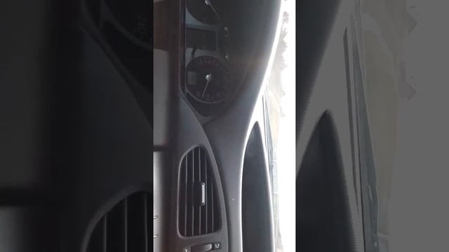Renault Laguna 1.9 dCi at 235 km/h смотреть онлайн