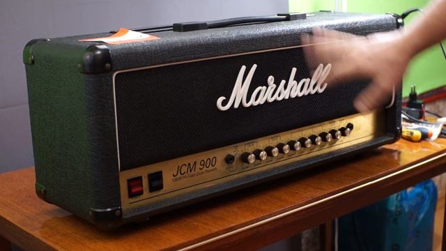 ГИТАРНЫЕ УСИЛИТЕЛИ MARSHALL JCM 900 и ORANGE ROCKERVERB 100 смотреть онлайн