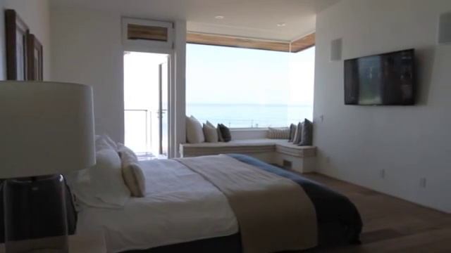33618 Pacific Coast Highway, Malibu, California смотреть онлайн