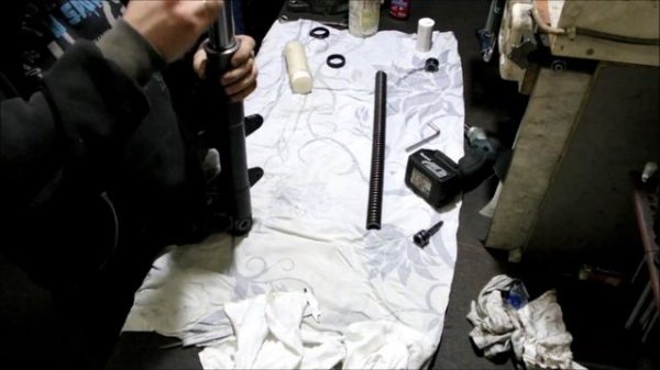 Техническое обслуживание вилки SYM Wolf T2