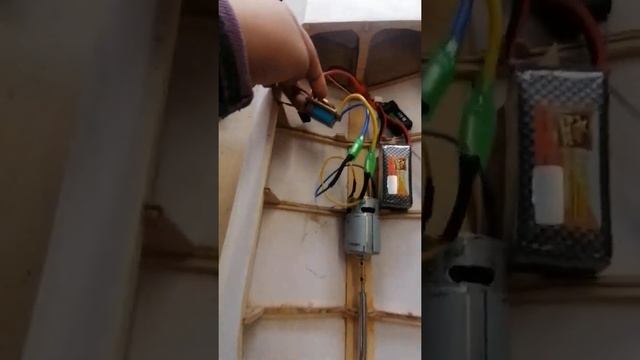 установка дейдвуда в rc катер wasabi 900e смотреть онлайн