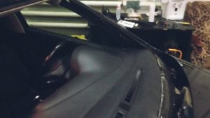 Лобовое стекло Фольксваген Поло. Замена лобового стекла VW POLO седан за 30 минут