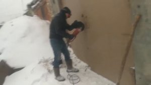 вскрытие гаража болгаркой