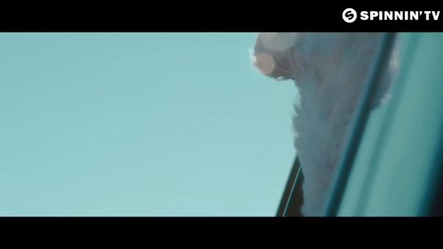 Moby - Go (HI-LO Remix) [Official Music Video] смотреть онлайн