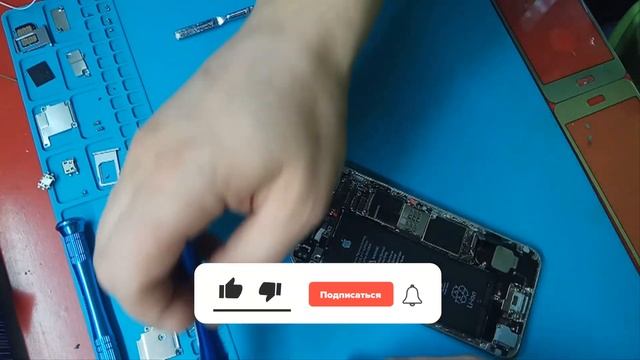 Как разобрать iPhone // Разборка iPhone 6 // Разобрать Айфон своими руками смотреть онлайн