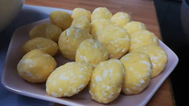 YAĞ ÇEKMEYEN UNSUZ PRATİK PİŞİ (Glutensiz).KOLOMBİYA’DAN KOLAY, PUF PUF VE ÇOK LEZZETLİ. смотреть онлайн