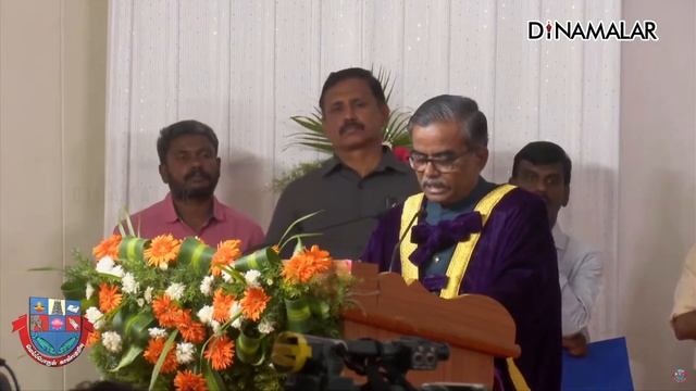 5வது பட்டமளிப்பு விழாவில் மாணவர்களுக்கு பட்டம் வழங்கினார் கவர்னர் ரவி смотреть онлайн
