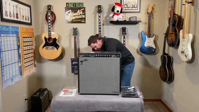 (Unboxing) Tone Master Super Reverb смотреть онлайн