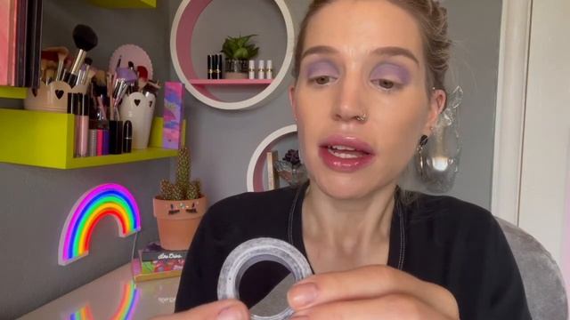 REVIEW // Make up Revolution 'Forever Flawless Into the Night' Eyeshadow Palette смотреть онлайн
