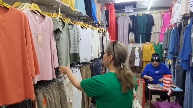 Алматы барахолка арзан киімдер бағалары. Кенжехан барахолка