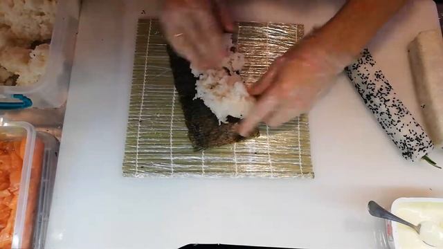 Как правильно крутить роллы