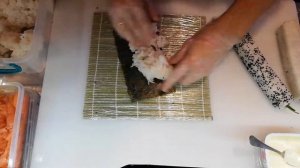 Как правильно крутить роллы