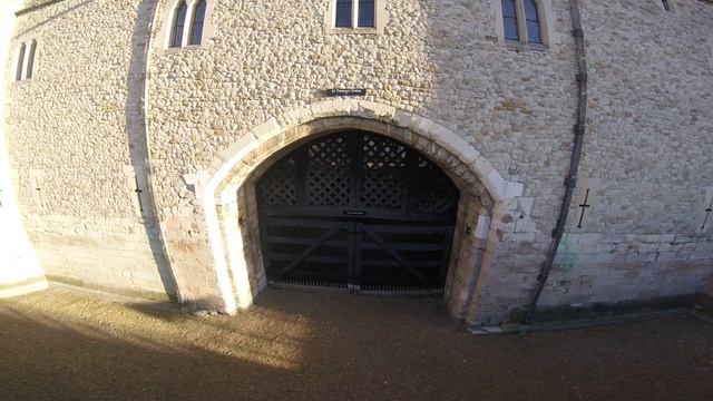 ? London Sights - Traitor's Gate - Watergate - Sights Of London - ESL British English Pronunciation