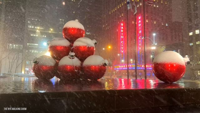 ⁴ᴷ NYC Snow Walk ? Heavy Snowfall In New York City ❄️ Rockefeller Center, Radio City Music Hall ⛄️