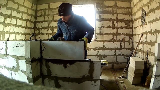 ИДЕАЛЬНЫЙ МОНТАЖ ПЕРЕГОРОДОК ИЗ ГАЗОБЛОКОВ [ КЛАССНЫЙ МЕТОД ДЛЯ НОВИЧКОВ В СТРОЙКЕ } смотреть онлайн