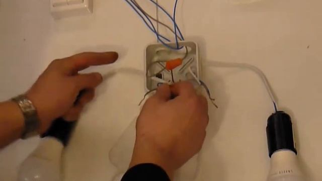 Как подключить двухклавишный выключатель схема подключения смотреть онлайн