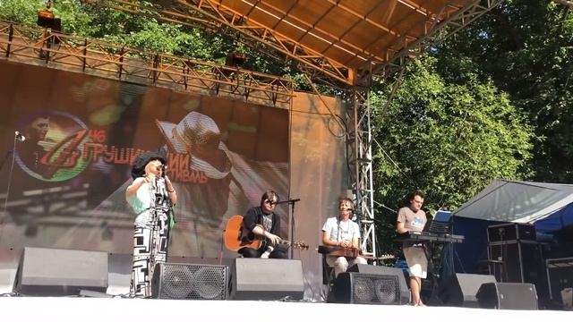 Ксения Полтева «Соловей в ночи». Сергей Труханов смотреть онлайн